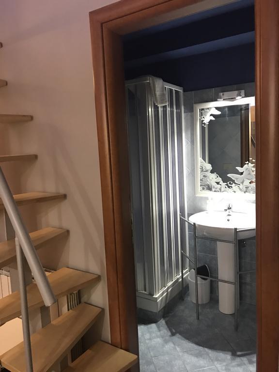 Locami Holiday&Rooms Jolanda Suite CTA Exterior foto